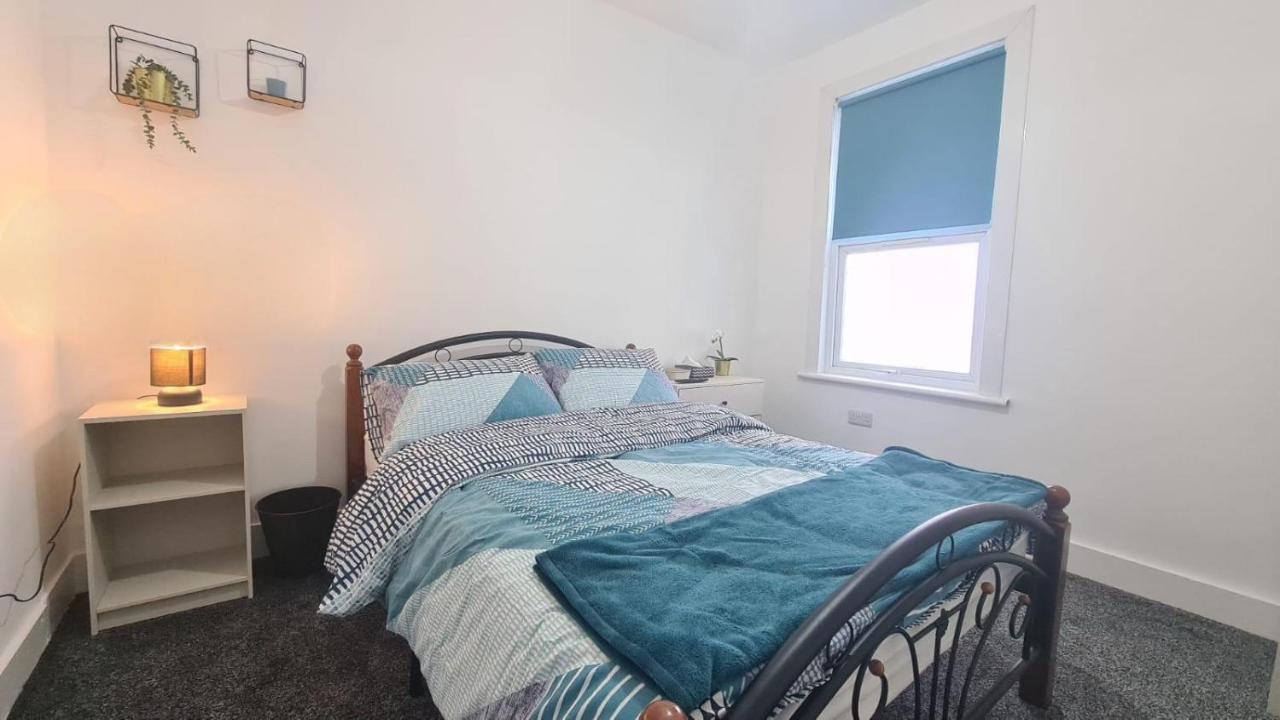 Spacious Room In Manor Park Londres Exterior foto